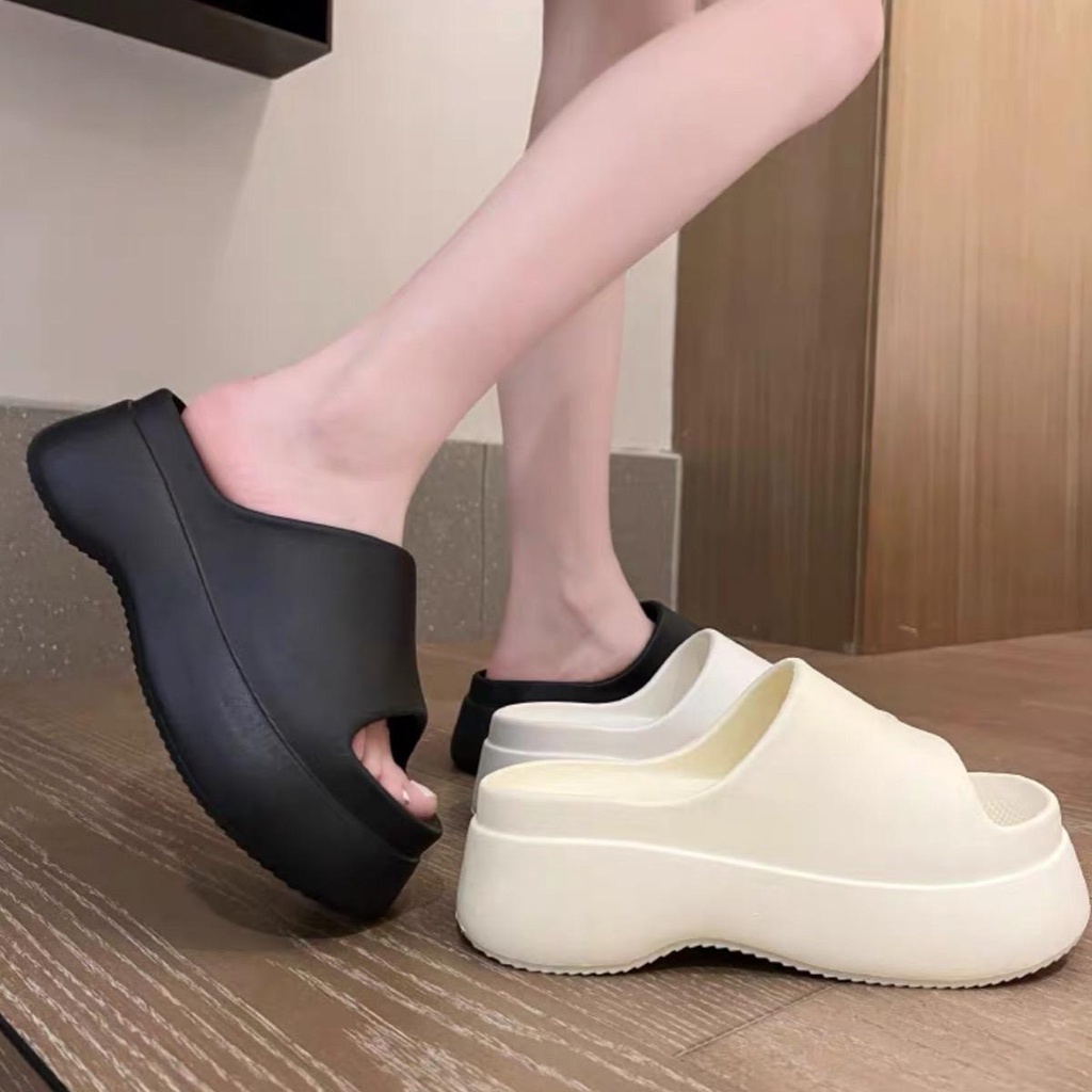 H03-รองเท้าแตะสวมสูง 7 cm. แฟชั่นเกาหลี น้ำหนักเบา กันลื่นได้ดี ใส่ได้กับทุกชุด เหมาะกัคนที่ ต้องการเพิ่มความสูง