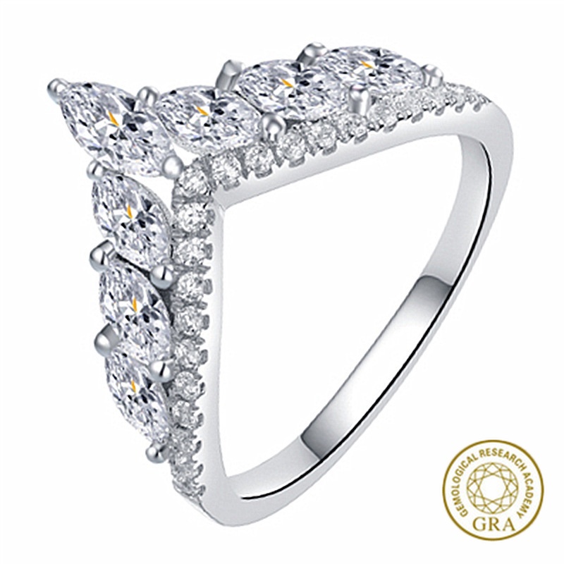 [ใบรับรอง GRA ฟรี] แหวนเพชรรูปหัวใจ Moissanite รูปทรง V Crown White Golden Horse