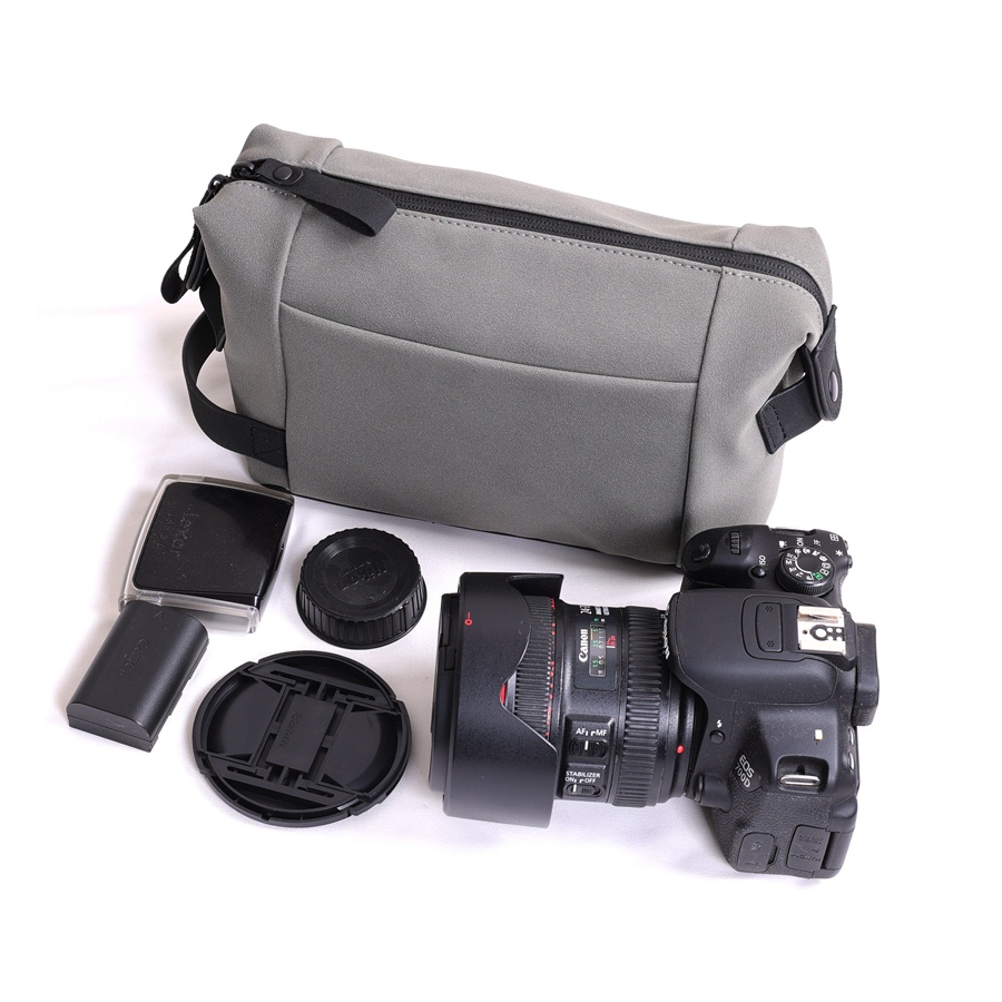 กระเป๋าใส่กล้อง กันน้ํา แบบหนา สําหรับ Sony A6700 A6000 A6400 ZV-E10 ZVE1 A7R A7C A7S3 Canon EOS r50 R8 R10 M200M50
