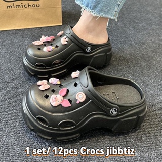 12 ชิ้น Crocs อุดตัน ตกแต่ง แฟชั่น Crocs Jibz รองเท้า Charms สําหรับรองเท้าสวนน่ารัก DIY Pin รองเท้าแตะหัวเข็มขัด อุปกรณ์เสริม