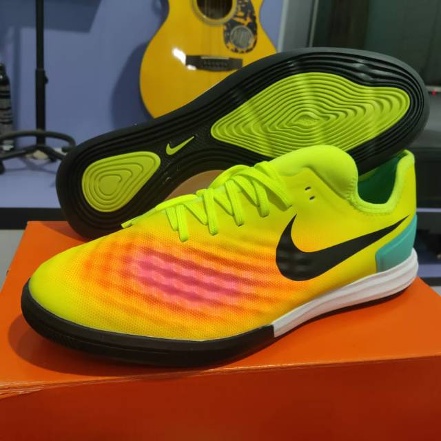Sepatu futsal Nike Magista X Finale Yellow Volt IC สันทนาการ