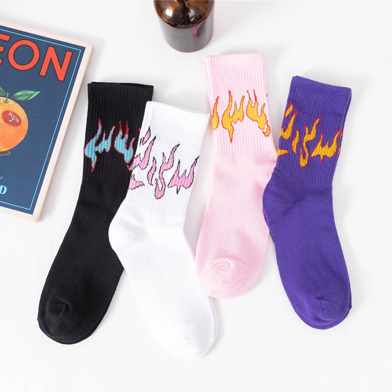 ถุงเท้ากีฬา ผ้าฝ้าย ลายเปลวไฟ สีขาว สไตล์ฮิปฮอป แฟชั่นสําหรับชาย และหญิง - รูปที่ 3