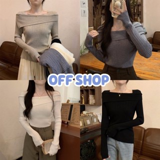 OFF SHOP พร้อมส่ง (OFF-R012) เสื้อแขนยาวไหมพรม ผ้าร่องใหญ่เปิดไหล่เล็กน้อย -C