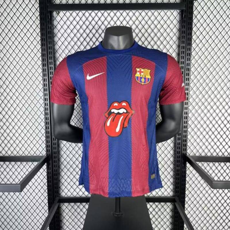 [Player Version] เสื้อยืดลําลอง แขนสั้น พิมพ์ลาย Barcelona Rolling Stones สําหรับผู้ชาย 2023-24 Limited Edition