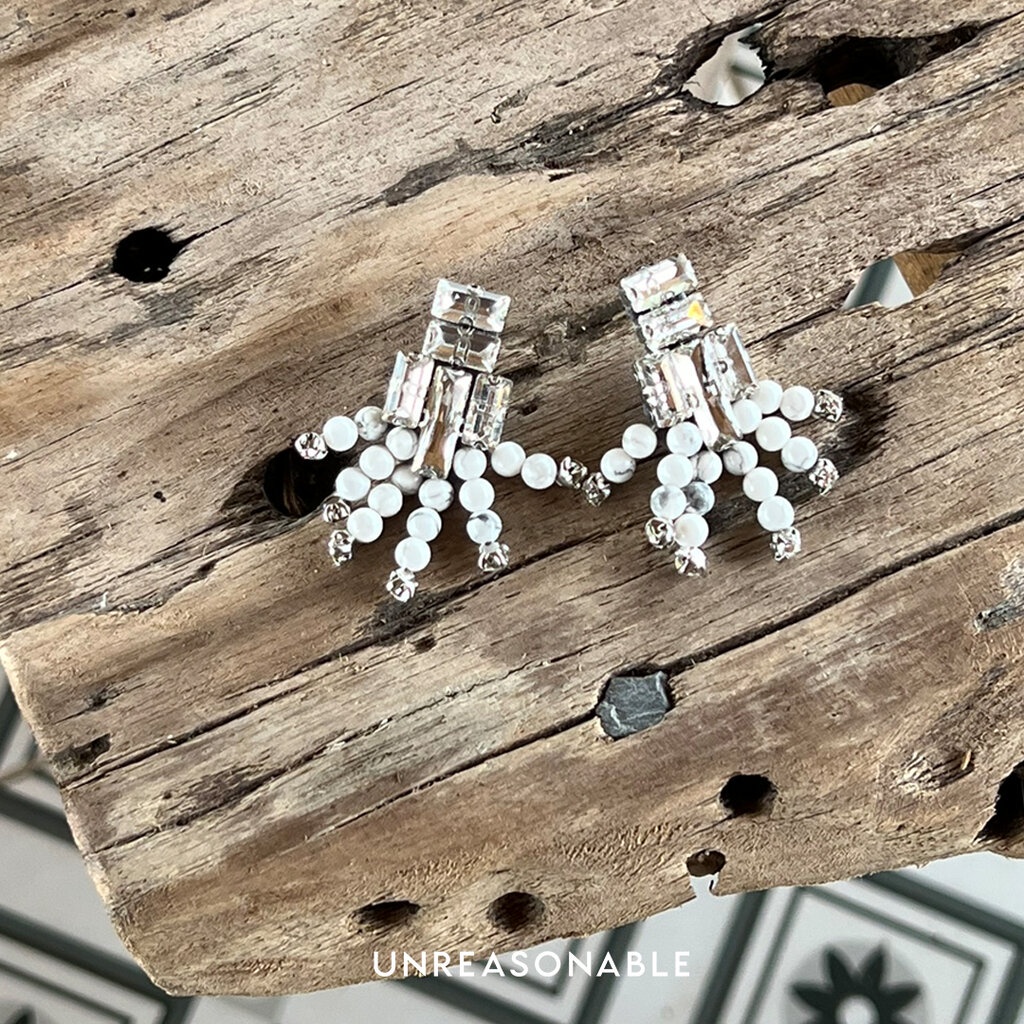 ต่างหู Howlite Stone ต่างหูหินแท้ UA0676-03 Unreasonable Accessories
