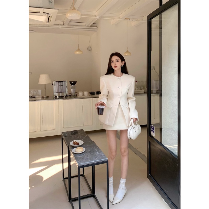 Liasynn [เสื้อท็อป ระดับไฮเอนด์ และกระโปรงสั้น 2 ชิ้น ] ชุดสูทกระโปรง ผ้าขนสัตว์ ระดับไฮเอนด์ แฟชั่นสําหรับผู้หญิง 2 ชิ้น