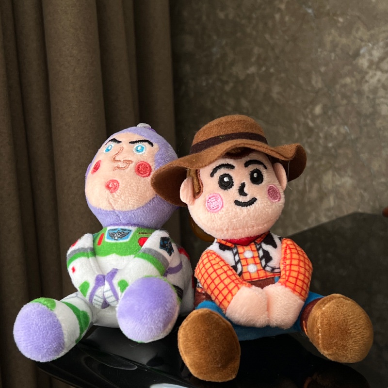 Toy Story น่ารัก Retro Buzz Lightyear พวงกุญแจพวงกุญแจตุ๊กตาการ์ตูน Woody กระเป๋าจี้เครื่องประดับเพื่อนคู่