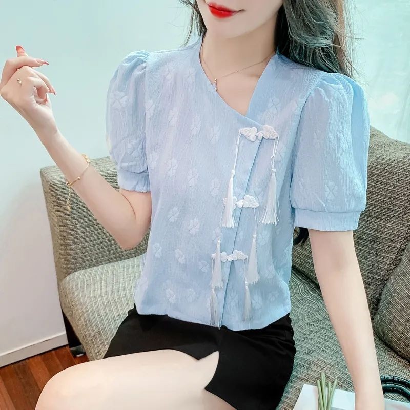 เสื้อลูกไม้แขนพองสไตล์จีน เสื้อแขนสั้นแฟชั่นสำหรับผู้หญิง ตกแต่งพู่หวาน