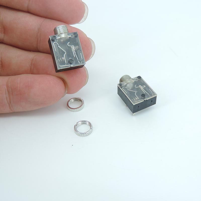 Pj Series อะแดปเตอร์ซ็อกเก็ตแจ็คหูฟัง PCB ตัวเมีย 6.35 มม. 6.5 1/4 นิ้ว 3.5 มม. PJ-612A PJ-324