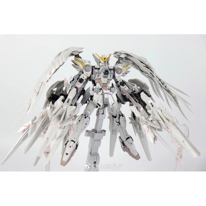 Daban 8827 MG 1/100 Wing Show White Prelude