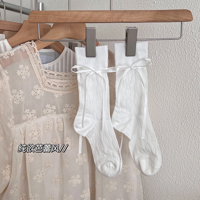 สไตล์บัลเล่ต์ภาษาฝรั่งเศสคํา Laced-Up Bow jk ผู้หญิงกลางหลอดฤดูร้อนบางสไตล์ตาข่ายสีทึบถุงเท้าไม่มีกระดูก