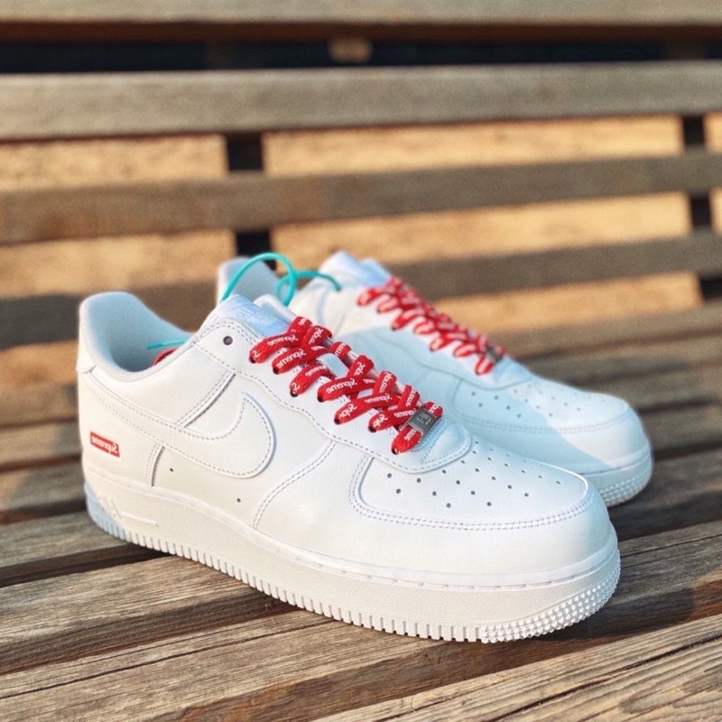 NIKE AIR FORCE 1 SUPREME LOW ALL WHITE RED