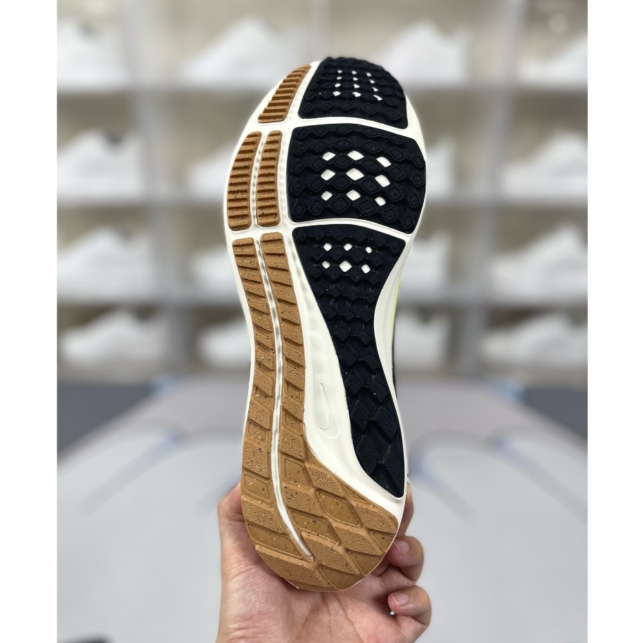 Nike Air Zoom Pegasus 40 Low cut วิ่งกลางแจ้งผ้าใบลำลองสำหรับผู้ชายผู้หญิงสีดำ/สีน้ำตาล รองเท้า tru