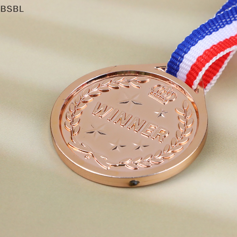 เหรียญรางวัลฟุตบอล BSBL รางวัลรางวัล รางวัลรางวัล รางวัล สีทอง สีเงิน สีบรอนซ์ ของเล่นสําหรับเด็ก ของที่ระลึก ของขวัญกีฬากลางแจ้ง