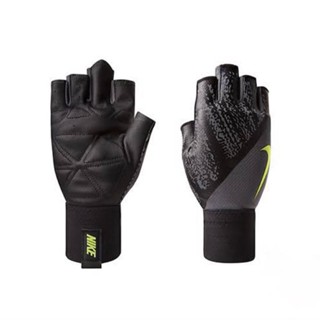 ถุงมือฟิตเนส Nike Men Dynamic Training Gloves (M)