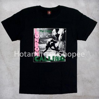 ไฟ! เสื้อยืดวงสีดำ THE  CLASH TDM 0255 Hotandrock