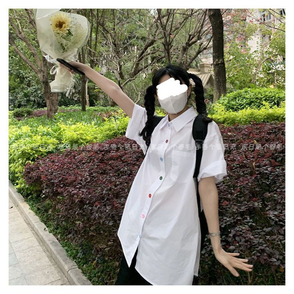 (จัดส่งจากกรุงเทพฯ) ฤดูร้อนรูปแบบใหม่ รุ้ง ปุ่ม สีขาว ของผู้หญิง หลวม เสื้อ ราคา ถูกที่สุด ดีลบีเคเค แกลเลอรีภาพที่ 3