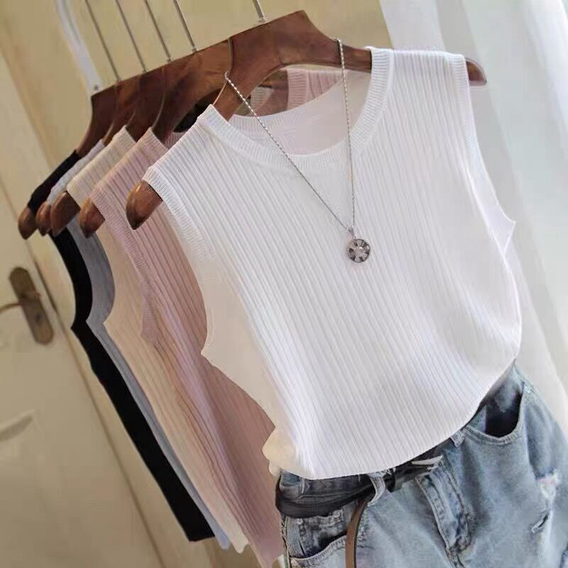 เสื้อชั้นในสตรี ผู้หญิงใหม่สวมใส่ด้านนอกสไตล์ตะวันตกทั้งหมดตรงกับเสื้อคอกลม จุดต่ําสุด