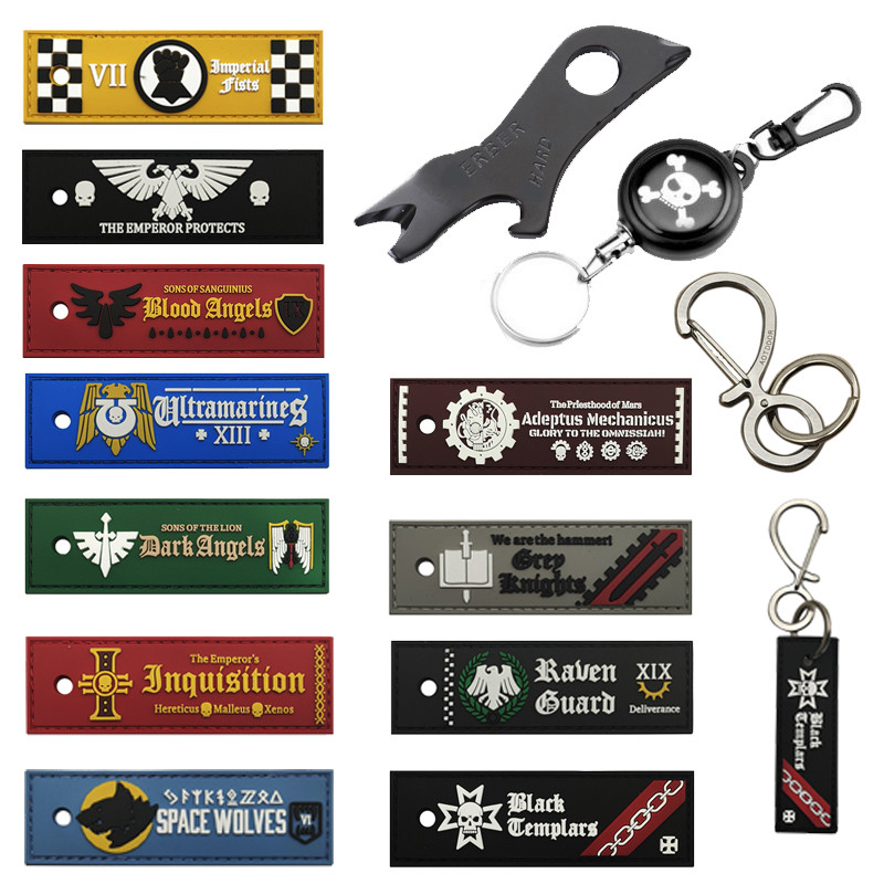 ออกแบบใหม่ WarHammer 40K WarHammer PVC ยางนุ่มพวงกุญแจจี้ Church Samurai Chest Strip Morale Badge