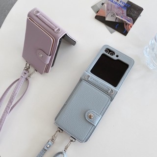 เคสโทรศัพท์หนัง PU กันกระแทก พร้อมช่องใส่บัตร และสายสะพายข้าง สําหรับ Samsung Galaxy Z Flip 5 4 3 Flip5 Flip4 Flip3 5G