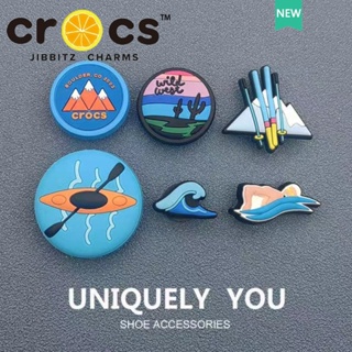 Jibbitz crocs charm หัวเข็มขัดรองเท้า อุปกรณ์เสริมรองเท้า เล่นเซิร์ฟ สกี กลางแจ้ง กีฬา การ์ตูน หัวเข็มขัดตกแต่ง