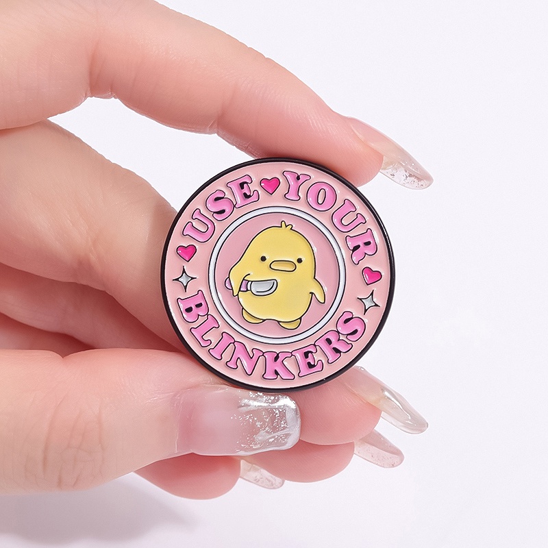 เข็มกลัด โลหะผสม รูปเกมอนิเมะ Arcade Enamel อุปกรณ์เสริม สําหรับเพื่อน 2 3 ชิ้น ต่อชุด