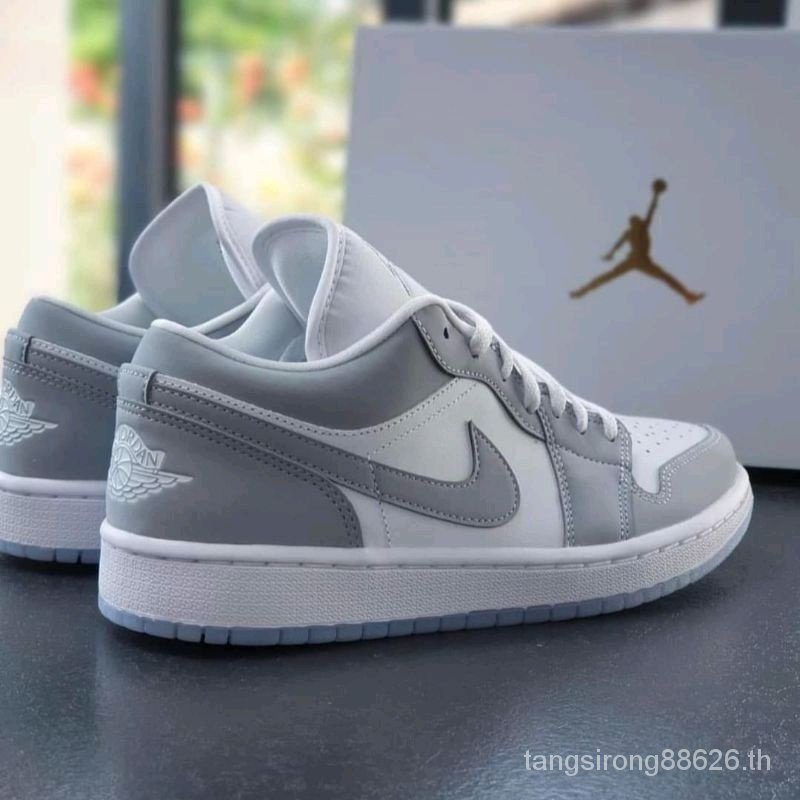 Nike Jordan 1 รองเท้าผ้าใบ สีเทา พร้อมกล่องรองเท้า