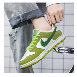 [ขายดี พร้อมส่ง] Nike รองเท้าผ้าใบลําลอง ส้นเตี้ย 100% ใส่สบาย สีเขียว แฟชั่น สําหรับผู้ชาย เหมาะกับการเล่นกีฬา