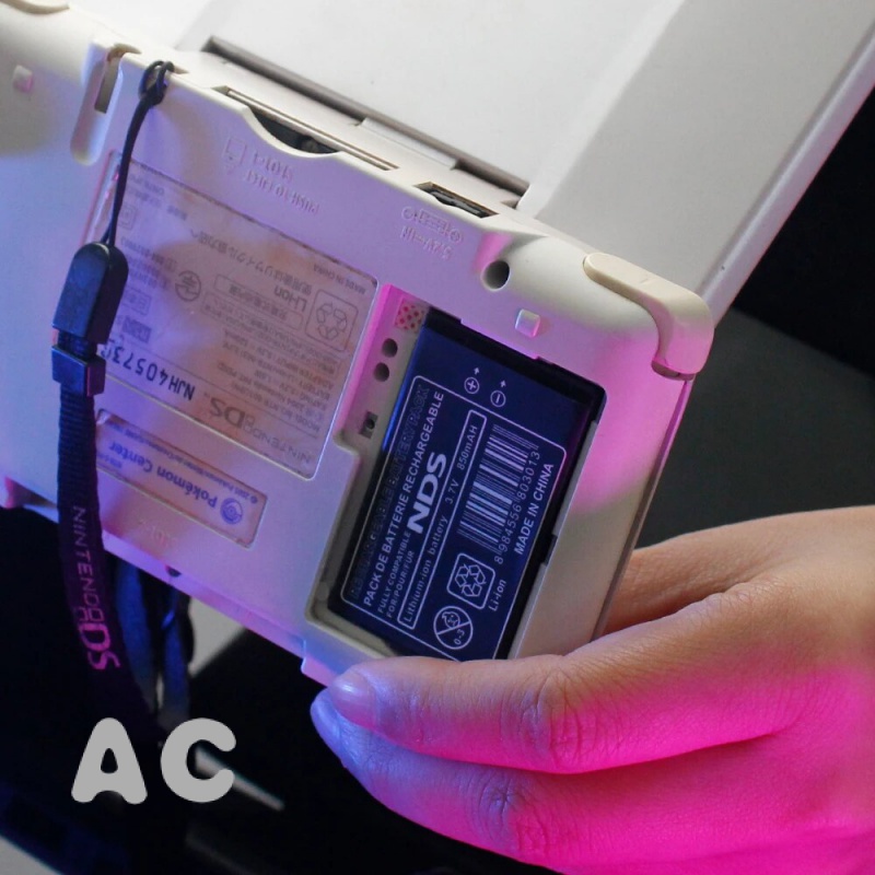 OSTENT 850MAh แบตเตอรี่โทรศัพท์ + กระเป๋าเก็บอุปกรณ์สำหรับ Nintendo DS NDS