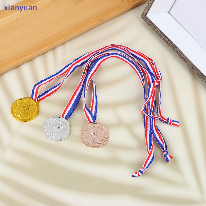 Xianyuan เหรียญรางวัลฟุตบอล รางวัลรางวัล รางวัล รางวัล สีทอง สีเงิน สีบรอนซ์ ของเล่นสําหรับเด็ก ของที่ระลึก ของขวัญ กีฬากลางแจ้ง XY
