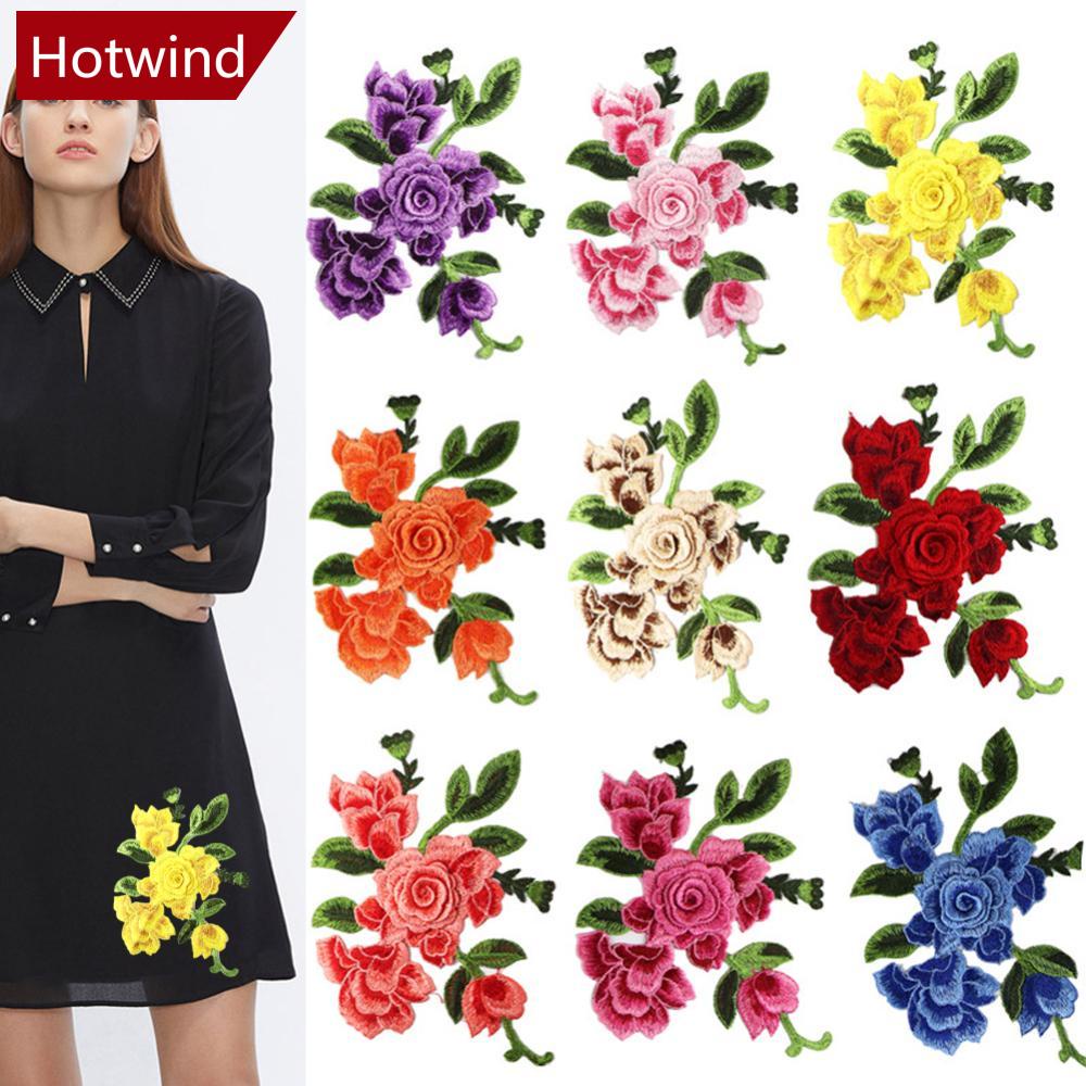 Hotwind แผ่นสติกเกอร์ ปักลายดอกไม้ ดอกโบตั๋น DIY สําหรับติดตกแต่งเสื้อผ้า กระเป๋า ชุดเดรส เสื้อผ้า A8O2 1 ชิ้น