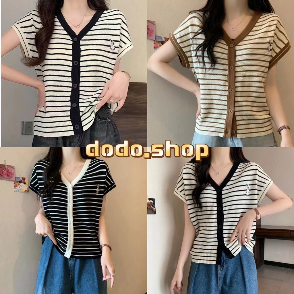DODO*สินค้าใหม่พร้อมส่ง**เสื้อไหมพรมแขนกุด คอวีลึก ติดกระดุมลายทาง ทรงหลวมผ้านุ่มมาก(79013)