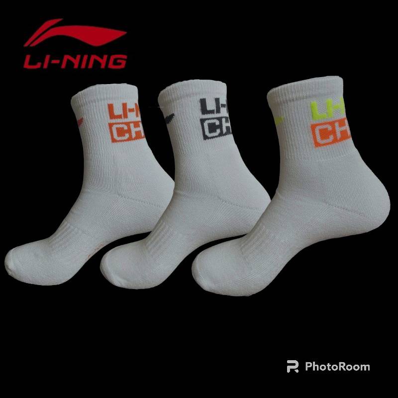 ถุงเท้ากีฬา li-ning ลีหนิงขาวข้อกลาง