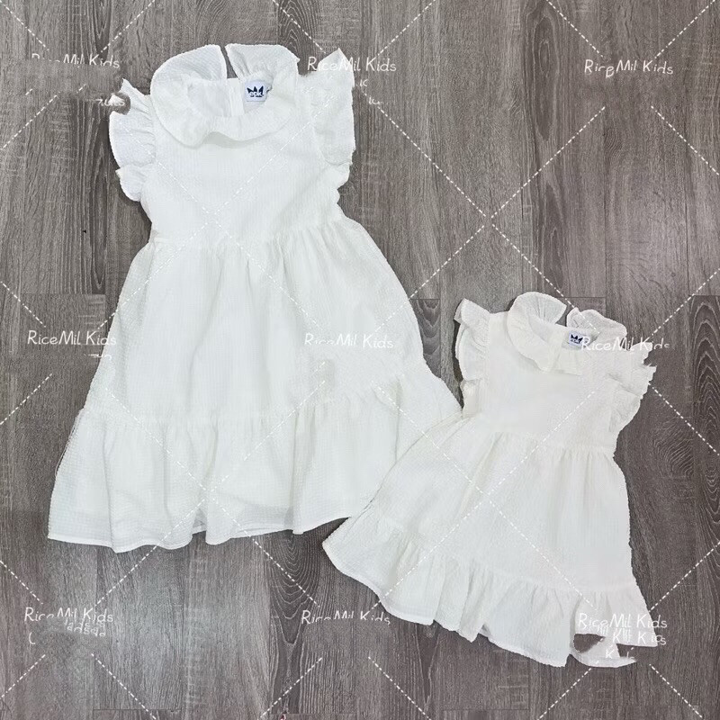 ชุดเดรสสีขาวคอปกลูกไม้ surplus EPK ที่ยอดเยี่ยม