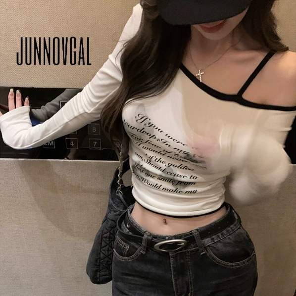 Junnovgal เสื้อยืดแขนยาว เปิดไหล่ พิมพ์ลาย ทรงสลิมฟิต แฟชั่นฤดูหนาว สําหรับผู้หญิง 2024