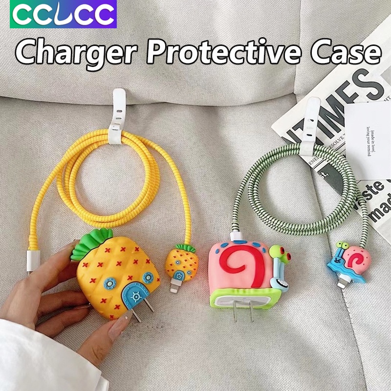 Cclcc เคสป้องกันที่ชาร์จ ลายการ์ตูน ของแท้ สําหรับที่ชาร์จ iPhone 18W 20W สายเคเบิล และฝาครอบป้องกันหัวชาร์จ ซิลิโคนนิ่ม และชุดป้องกันที่ชาร์จ แบบเร็ว