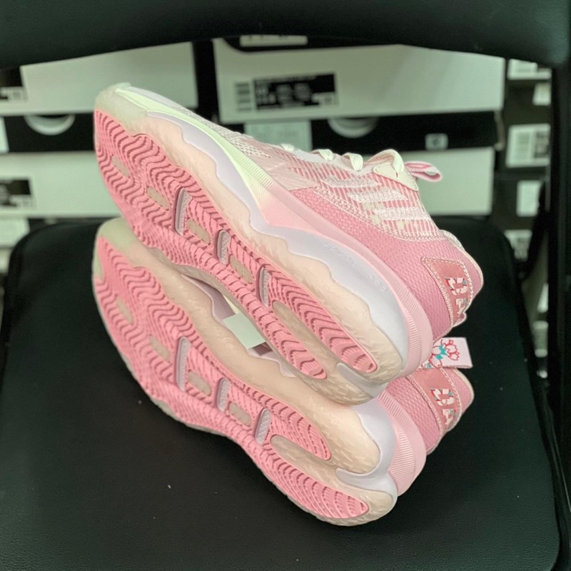Adidas Dame 8 "Sakura Pink"