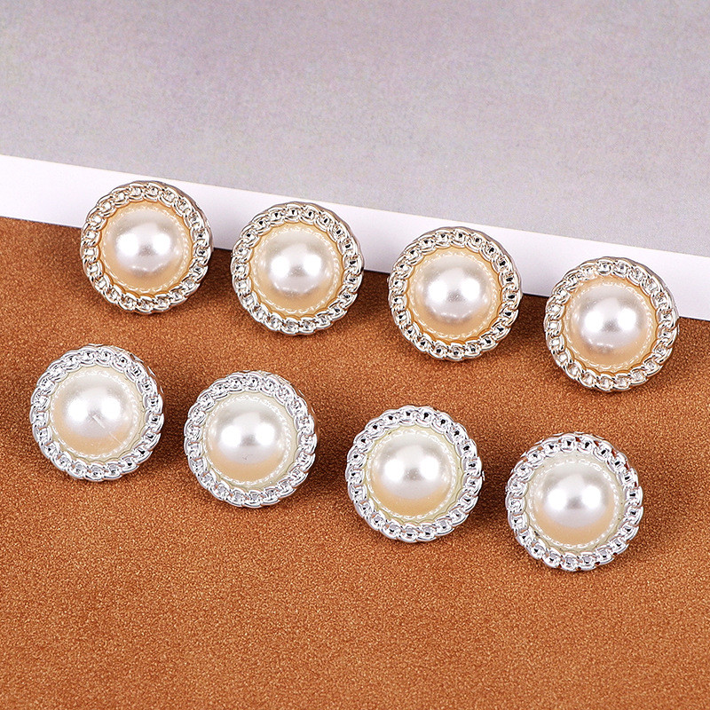 10ชิ้นวงกลมปุ่มพลาสติกชุบไฟฟ้าปุ่มเสื้อเสื้อกันลมเสื้อกันหนาวเสื้อผู้หญิงตกแต่งปุ่ม