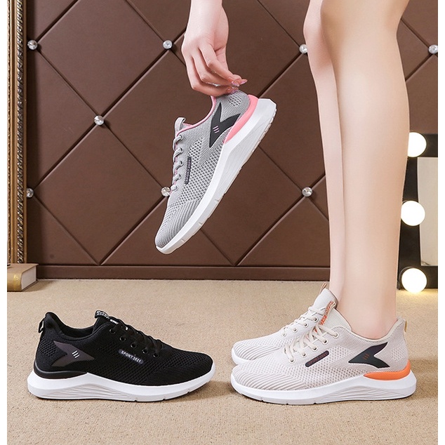 ส่งเร็ว🚚รองเท้าผ้าใบผู้หญิง รุ่นใหม่ sneaker แฟชั่น กีฬาลำลอง ไม่เจ็บเท้า ใส่สบาย B-078