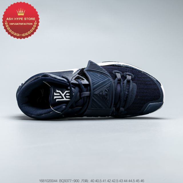 Nike Kyrie สีน้ำเงินขาว