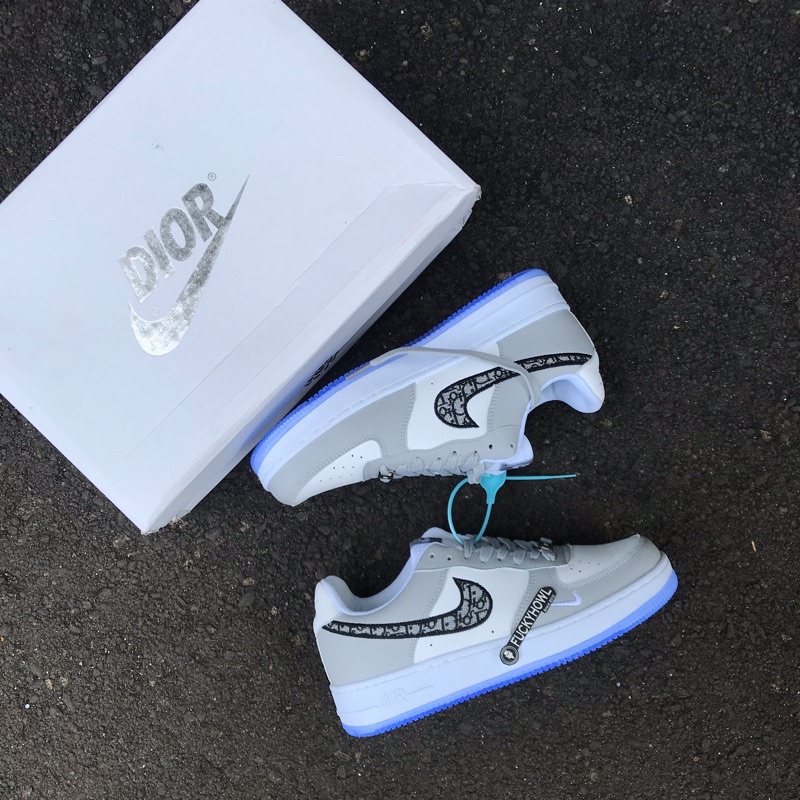 Nike Air Force 1 Low X Dior แฟชั่น