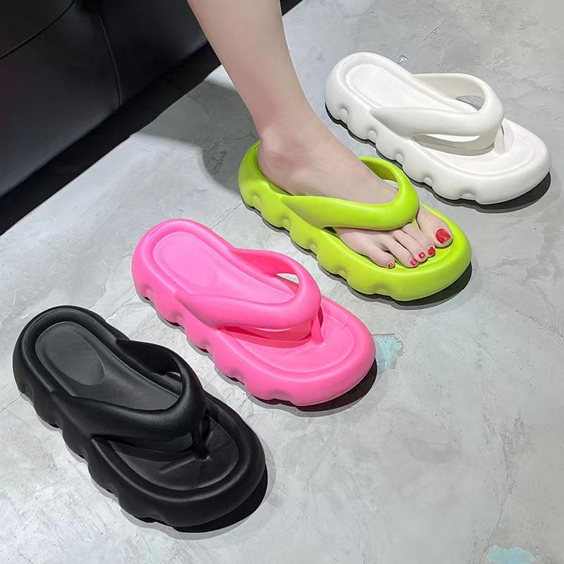 Cni นิวคอเล็คชั้น แม๊ททุกชุด รองเท้าแบบคีบสไตส์เกาหลี  EVA รองเท้าพื้นนุ่มน้ำหนักเบา ใส่สบายไม่ปวดเท