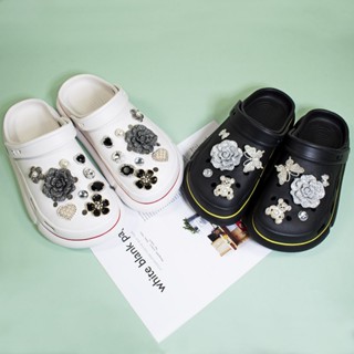 crocs Jibbitz set（ไม่รวมรองเท้า） shoe charms/Jibbitz บักเกิลติดรองเท้า รูปผีเสื้อ ประดับเพชรเทียม พลอยเทียม สร้างสรรค์ DIY