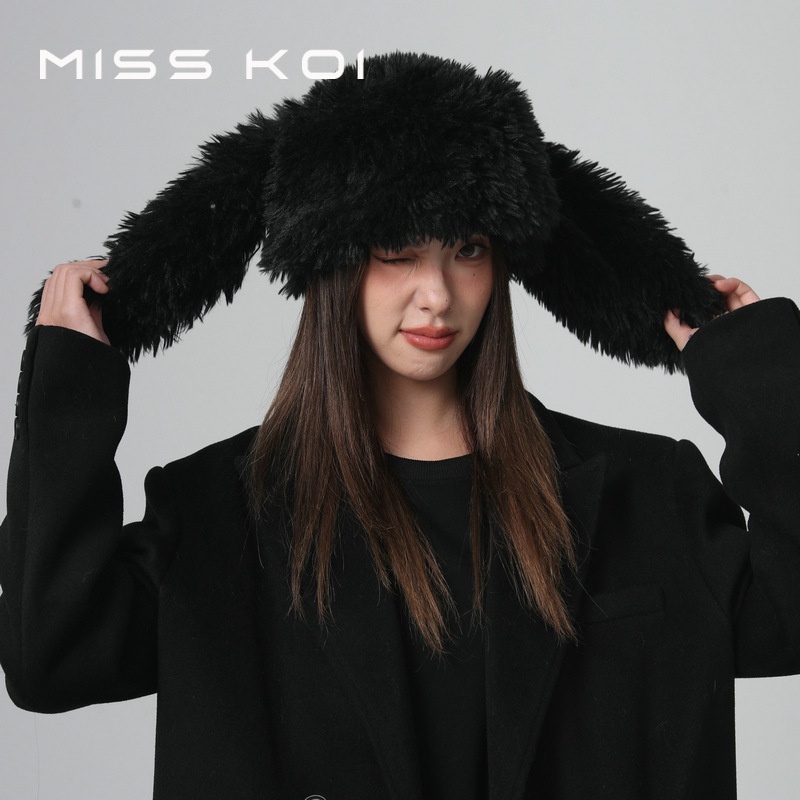 Misskoi [พร้อมส่ง] หมวกหูกระต่ายน่ารัก ผ้ากํามะหยี่ขนนิ่ม สีแดงกุหลาบ แฟชั่นฤดูใบไม้ร่วง และฤดูหนาว