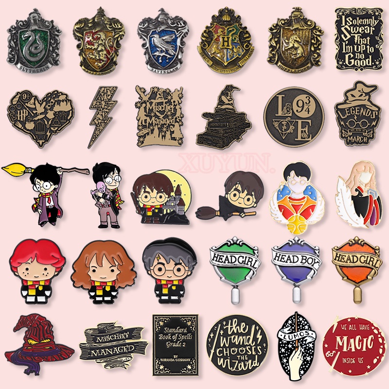 50 รูปแบบ Magic Academy ภาพยนตร์เคลือบ Pins Harry Potter เข็มกลัดโลหะป้ายเสื้อผ้าอุปกรณ์เสริมเครื่องประดับของขวัญ