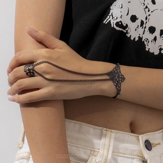 0908WSJ Europe and America Cross Border Ornament Punk Goth Triangle Crown Mitten-Type Bracelet Personalized Niche Design Metal Finger Chain CX01