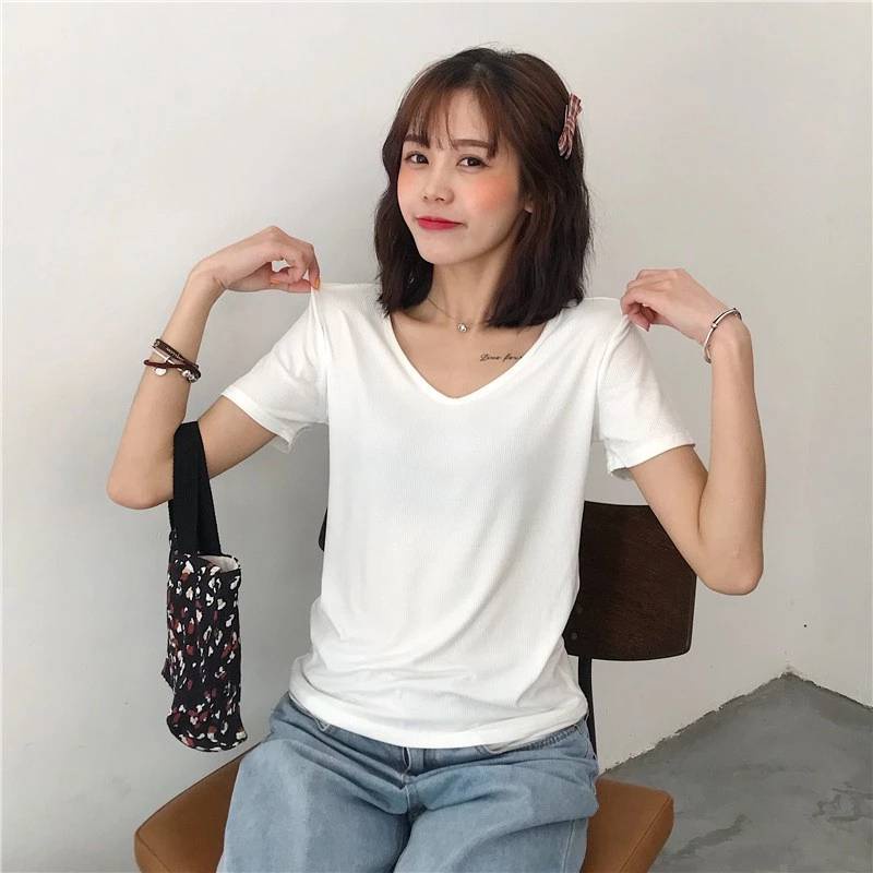 💖YUI💖พร้อมส่ง-เสื้อยืดคอวี ผ้าสแปนเด็กซ์ สีพื้น ใส่สบายผ้านิ่ม #635