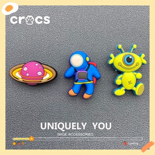 Crocs jibbitz หัวเข็มขัด รูปการ์ตูนนักบินอวกาศ ดอกไม้น่ารัก สไตล์เกาหลี สําหรับตกแต่งรองเท้า