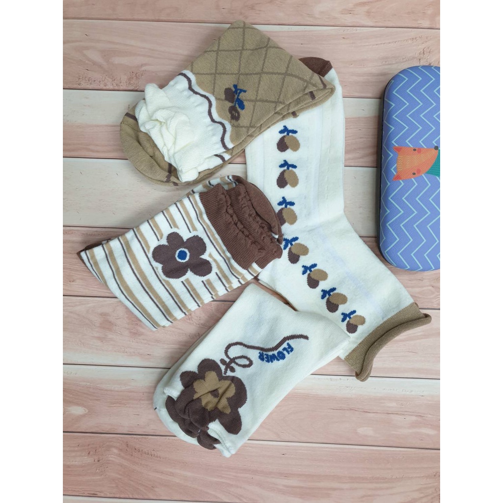 **พร้อมส่งเลือกลายได้** ถุงเท้าสูงขนาดข้อเท้า ลายสวย เนื้อหนานุ่ม งานคัดเกรด