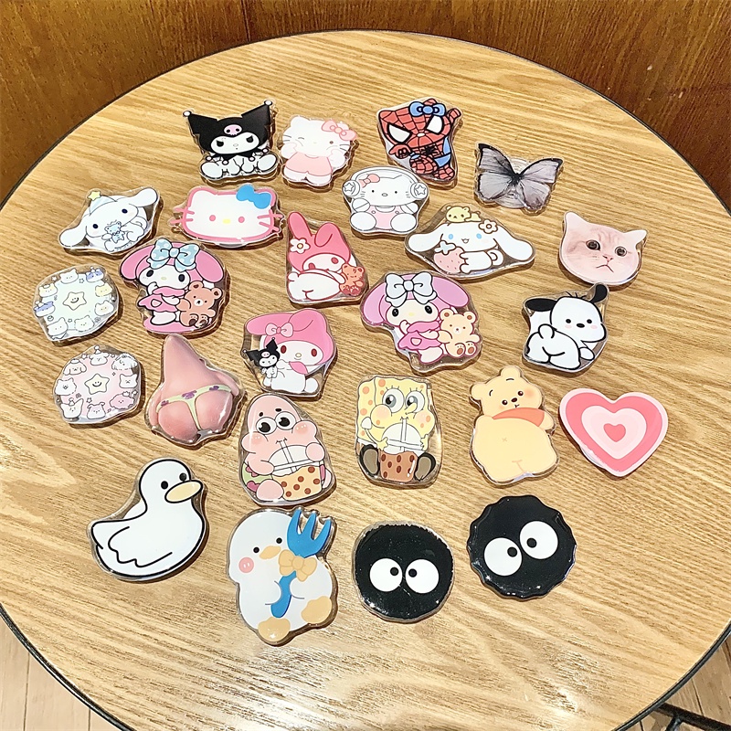 Ins Sanrio Kuromi ฟองน้ํา เด็ก โคลบอล สไปเดอร์แมน การ์ตูน อะคริลิค อีพ็อกซี่ ที่วางโทรศัพท์มือถือ ถุงลมนิรภัย ขาตั้งโทรศัพท์ สร้างสรรค์ เค้ก หมี ขี้เกียจ เดสก์ทอป ขี้เกียจ ยืน